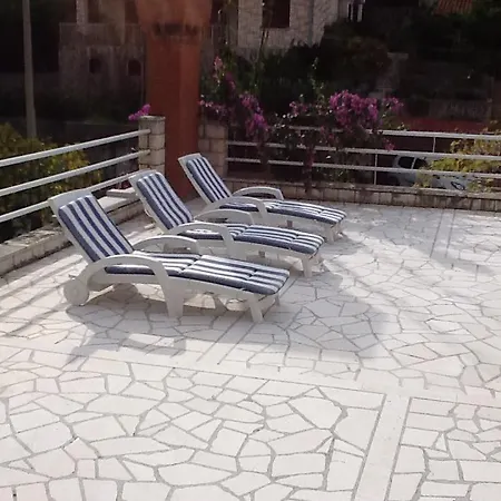 Bisou Villa *